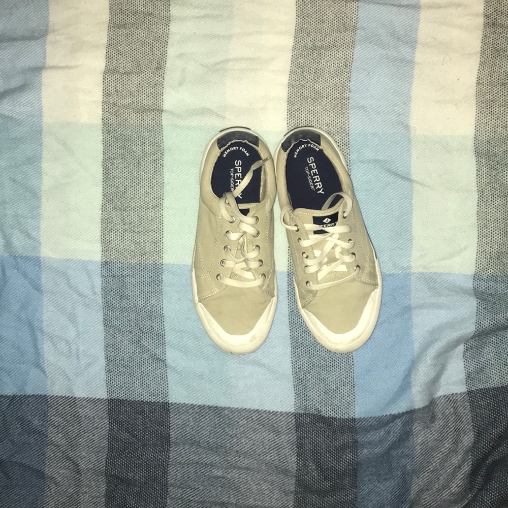 Size 4 kids shoes